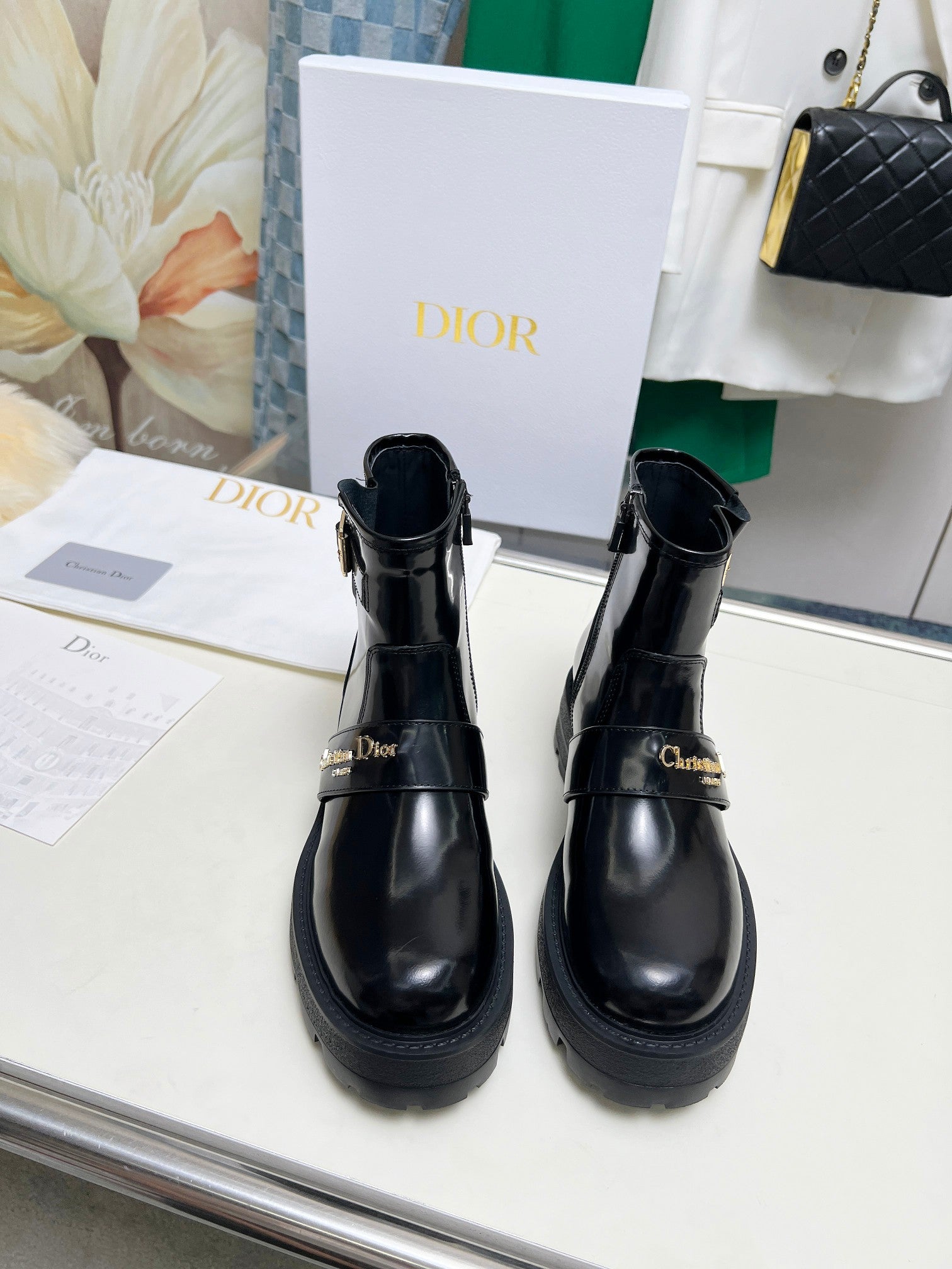 CD D-Quest Ankle Boot Glossy Black Calfskin