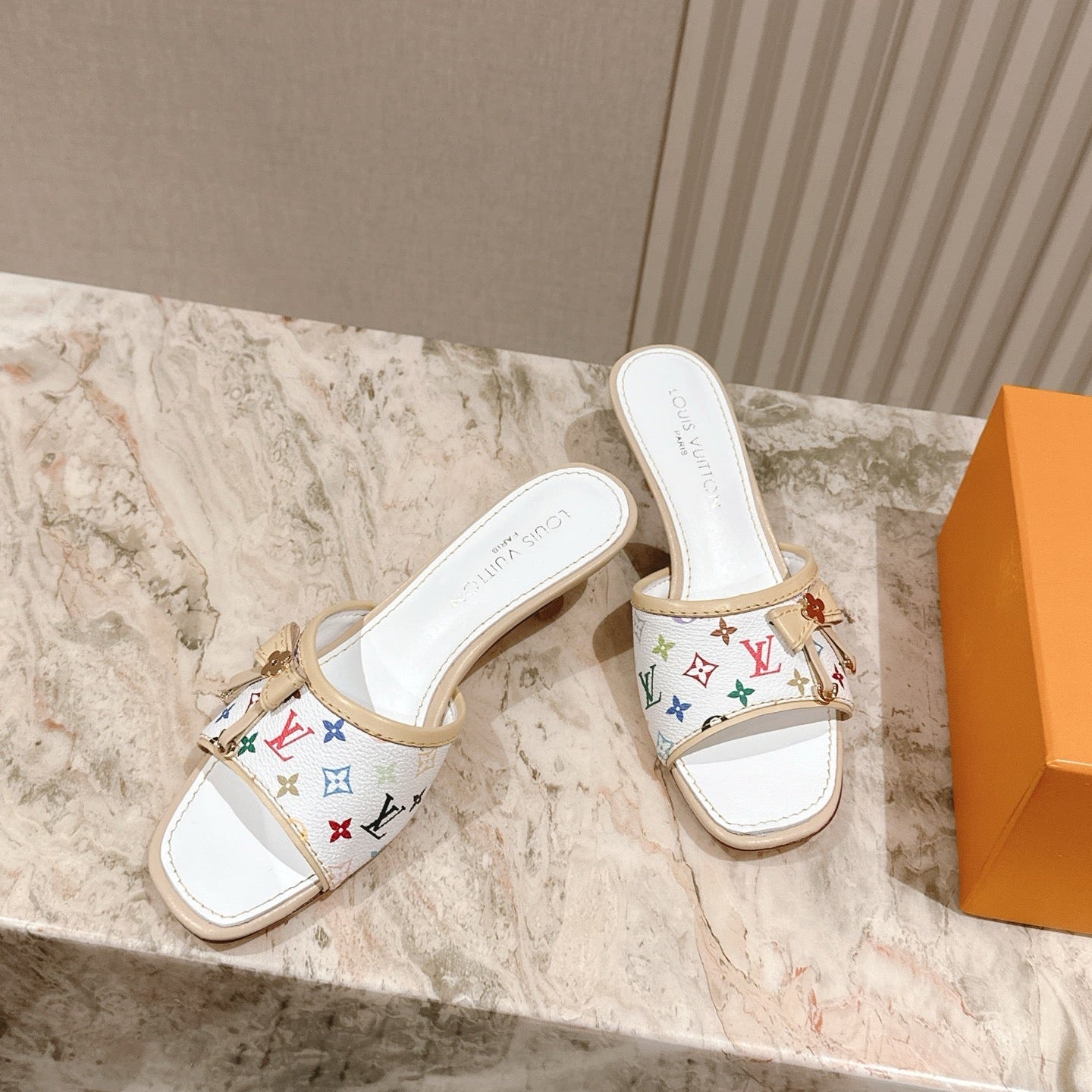 LV 26ss Slippers 45 White Multicolor Monogram Genuine Leather 656912