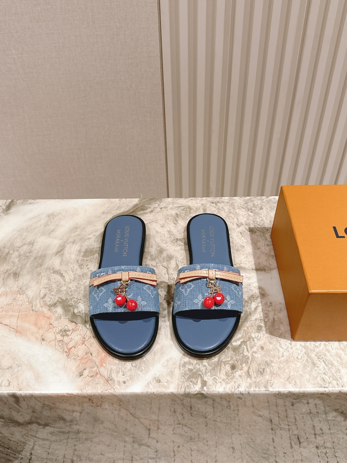 LV 26ss Slippers Blue Monogram Denim Leather 656941