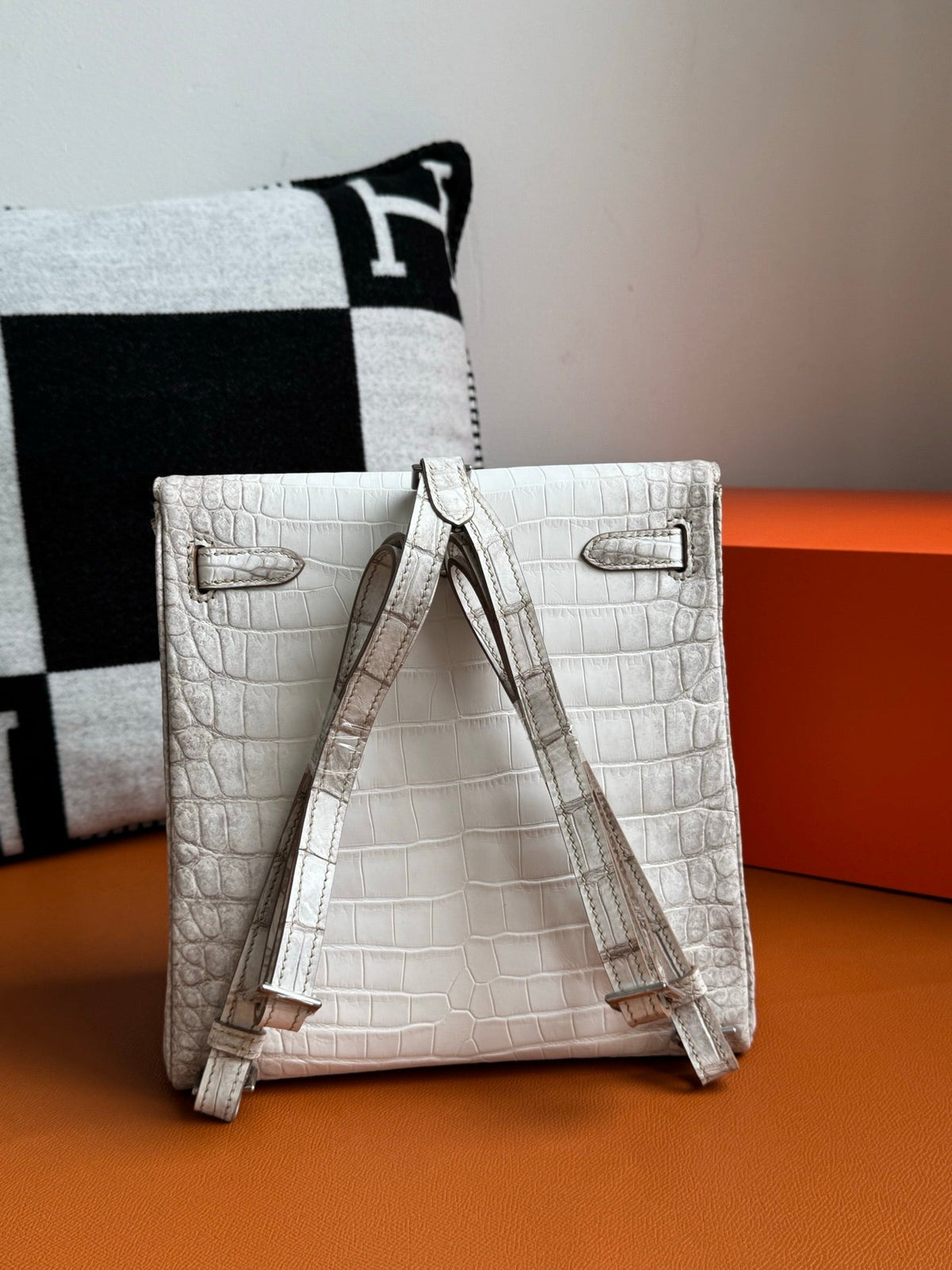 High-end Hermes 2026 Kelly Ado Backpack White 22cm Crocodile Leather