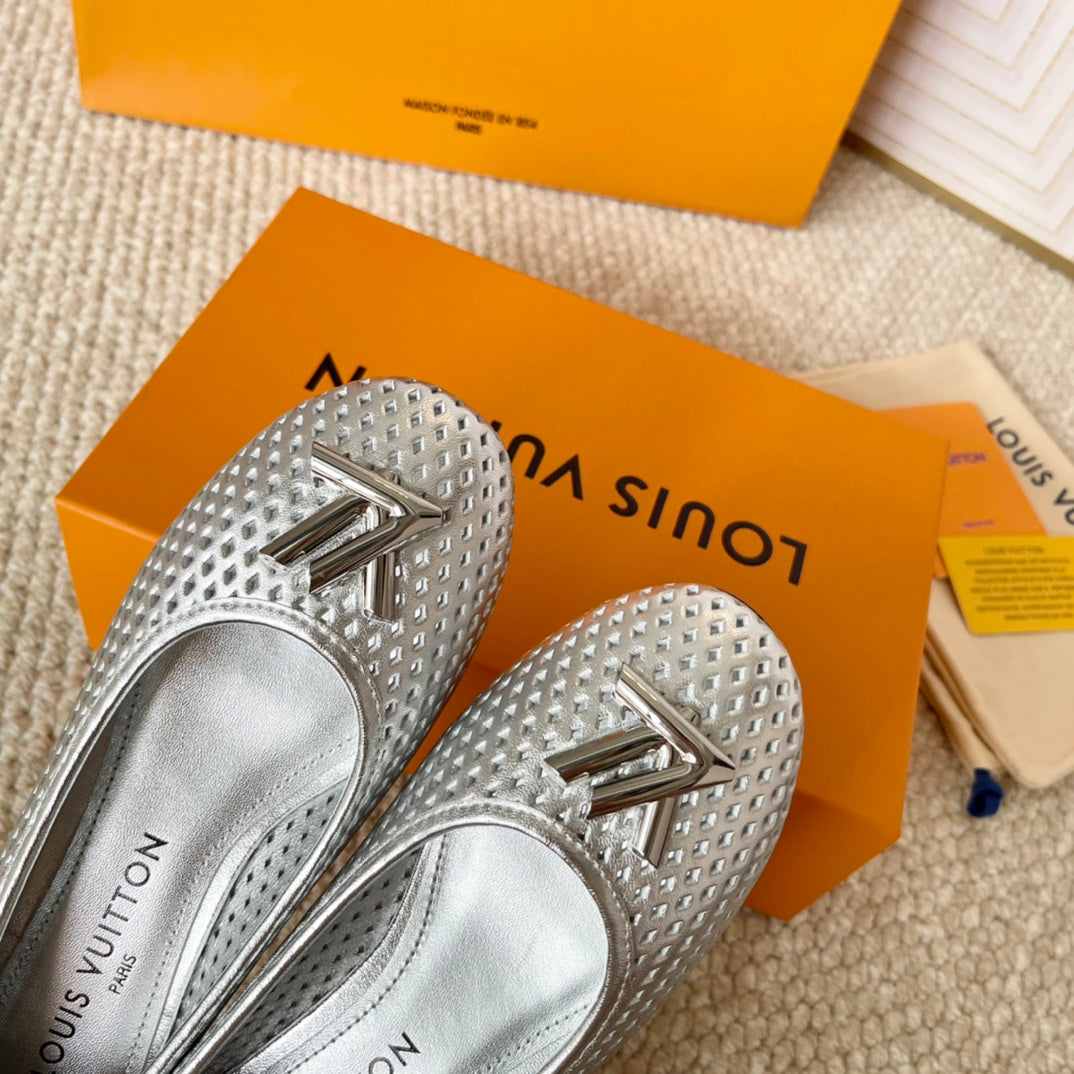 LV Shake Flat Ballerina Silver Cowhide