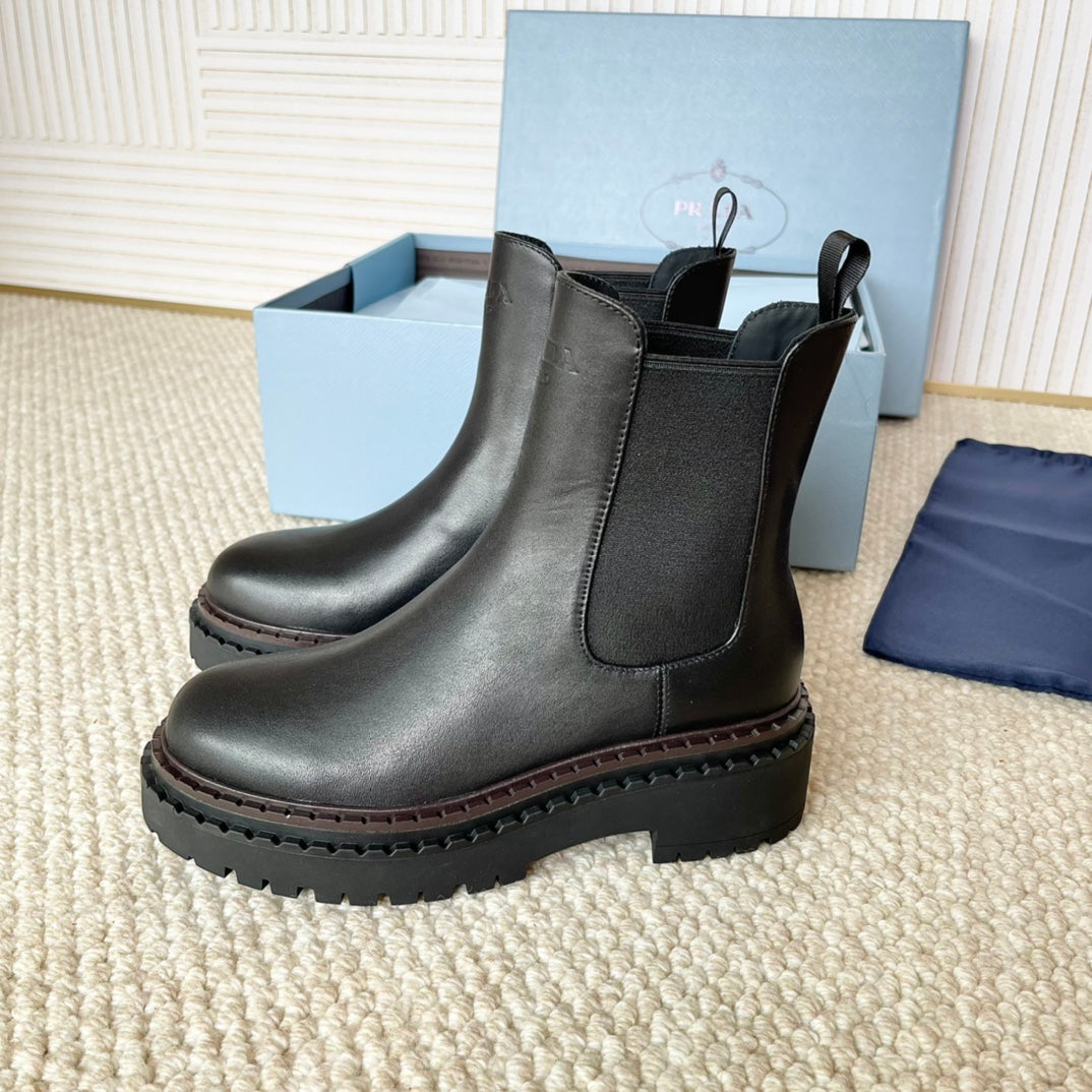 Prada 2026 Chelsea Boots Cowhide 149581