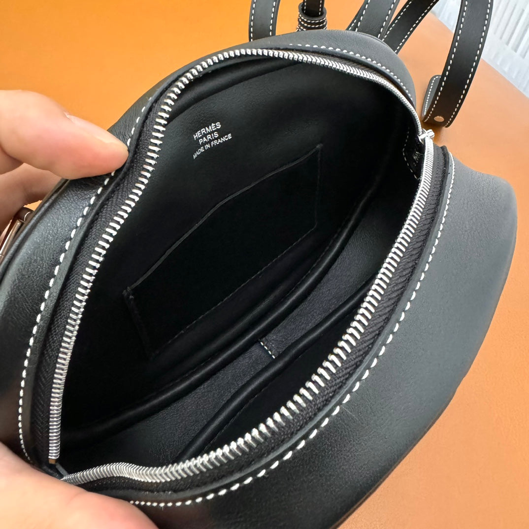 High-end Hermes 2026 In-the-Loop Belt Bag 19cm Swift Calfskin