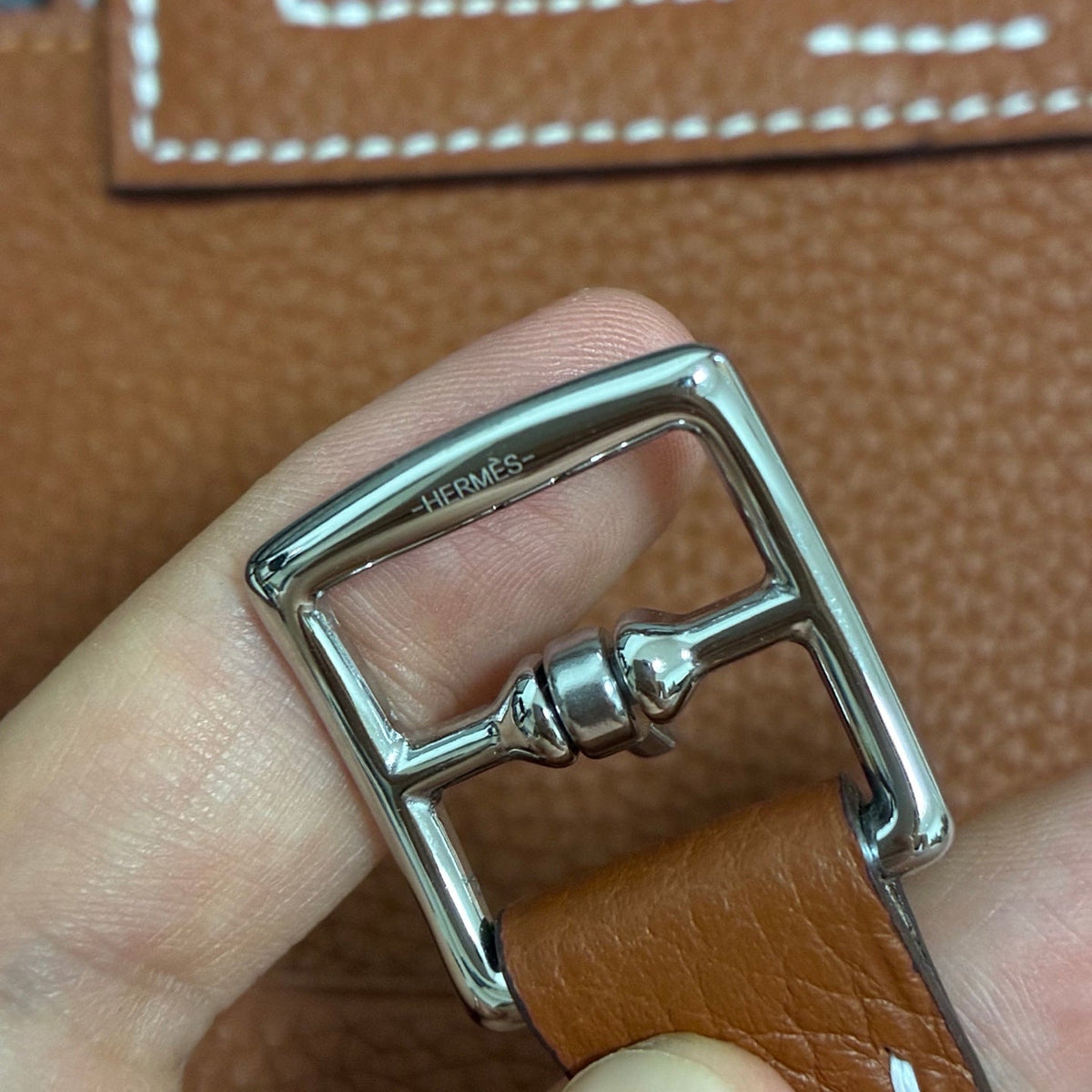 High-end Hermes 2026 Halzan 25 Bag Taurillon Clemence Leather 1