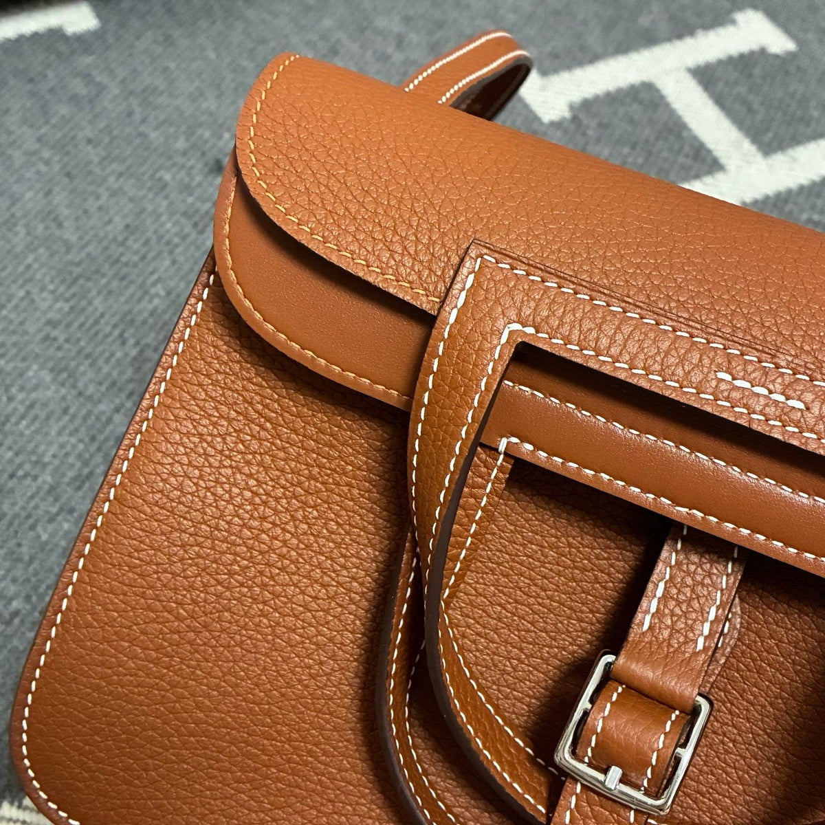 High-end Hermes 2026 Halzan 25 Bag Taurillon Clemence Leather 1
