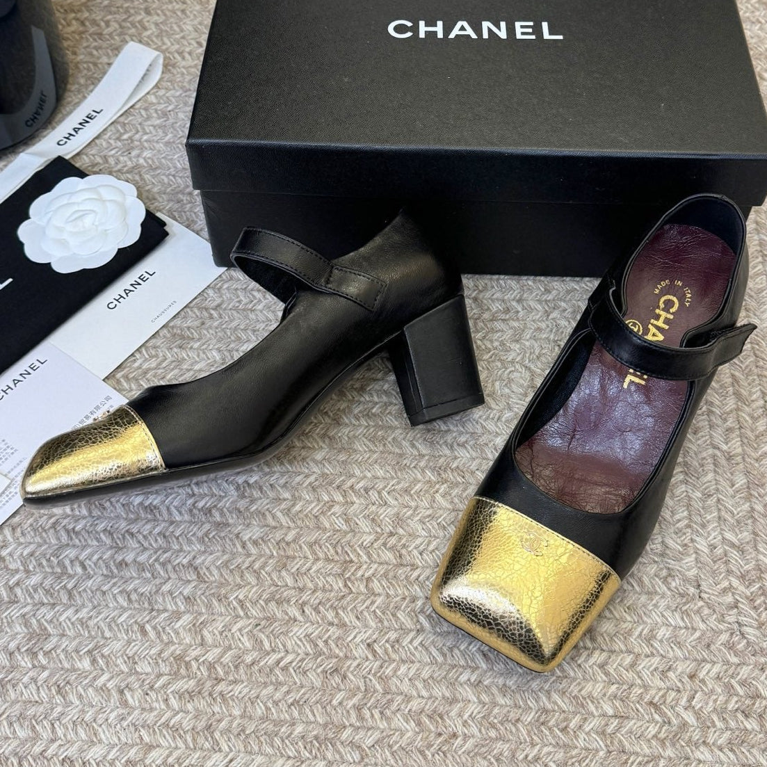 Chanel 2026 Square Toe Pump Cowhide 941880