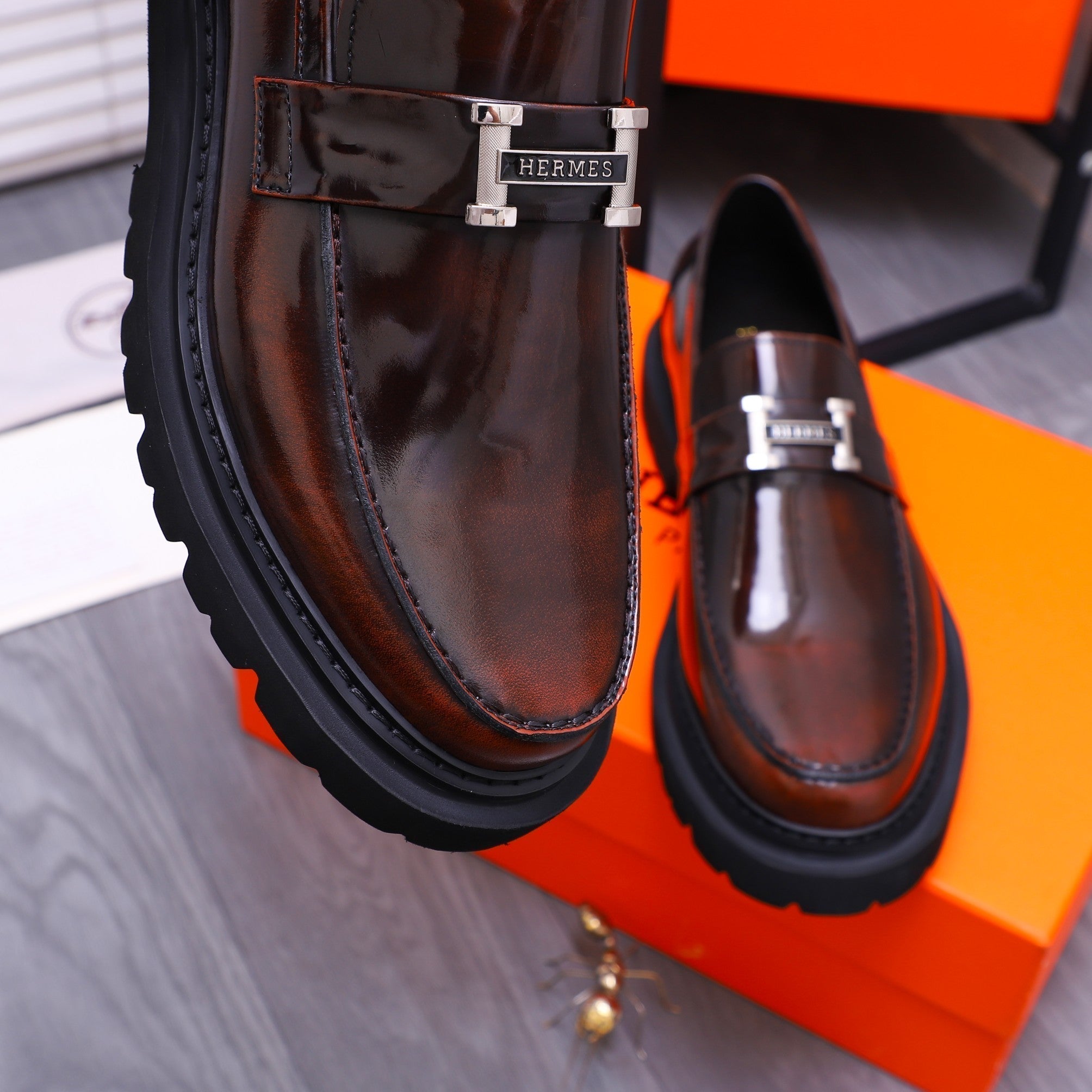 HM GREGOIRE LOAFER GLOSSY WINE CALFSKIN