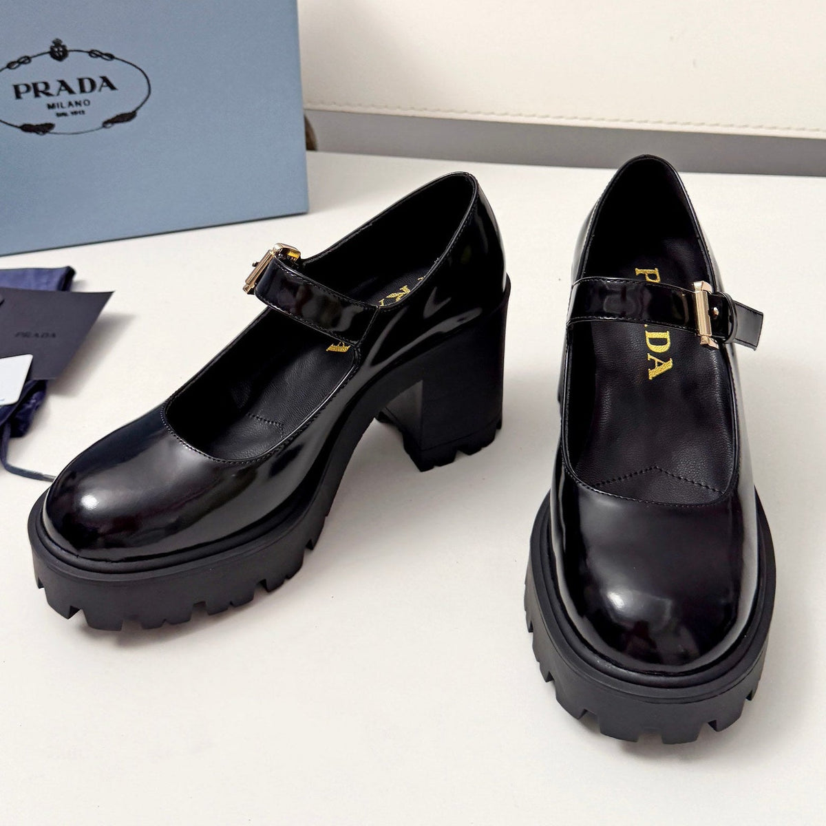 Prada 2026 Chunky Block Heel Loafers 85mm Patent Leather 148918