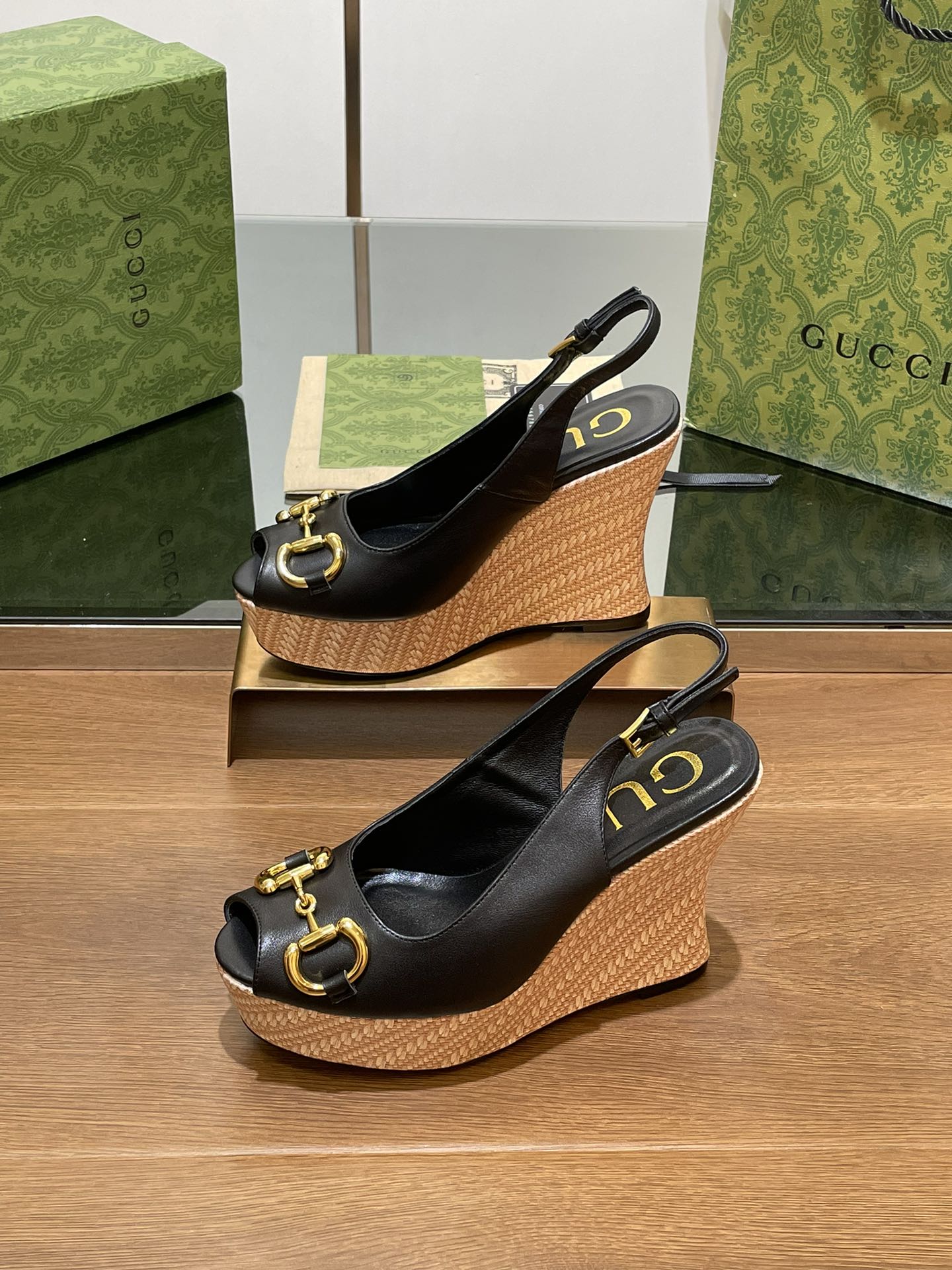 GG WEDGE PLATFORM IN BLACK CALFSKIN