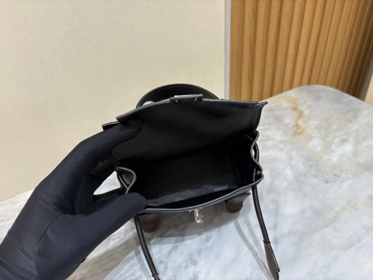 High-end Hermes 2026 Kelly Doll Bag Gulliver Leather