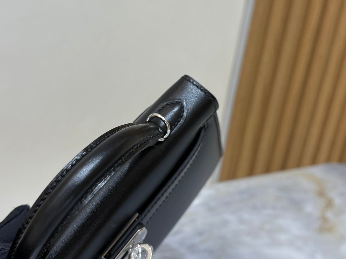 High-end Hermes 2026 Mini Kelly Bag 19cm Black Box Calf Leather