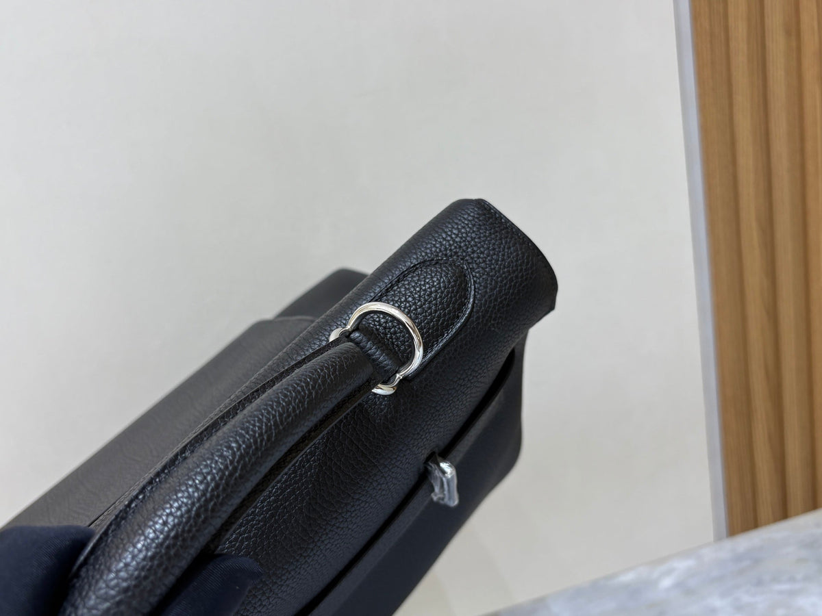 High-end Hermes 2026 Kelly Maxi Bag 42cm Togo Leather