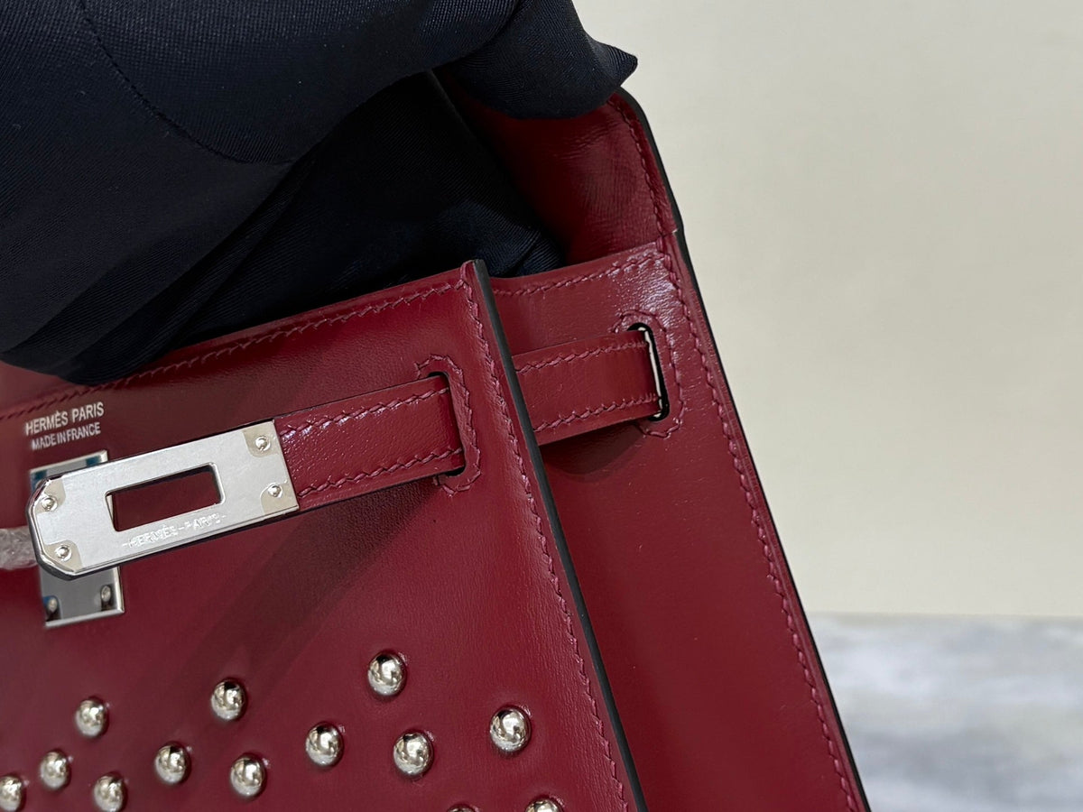 High-end Hermes 2026 Kelly Clouté Bag 19cm Box Leather