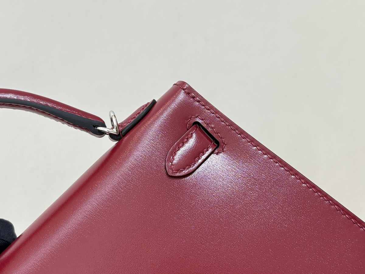 High-end Hermes 2026 Kelly Clouté Bag 19cm Box Leather