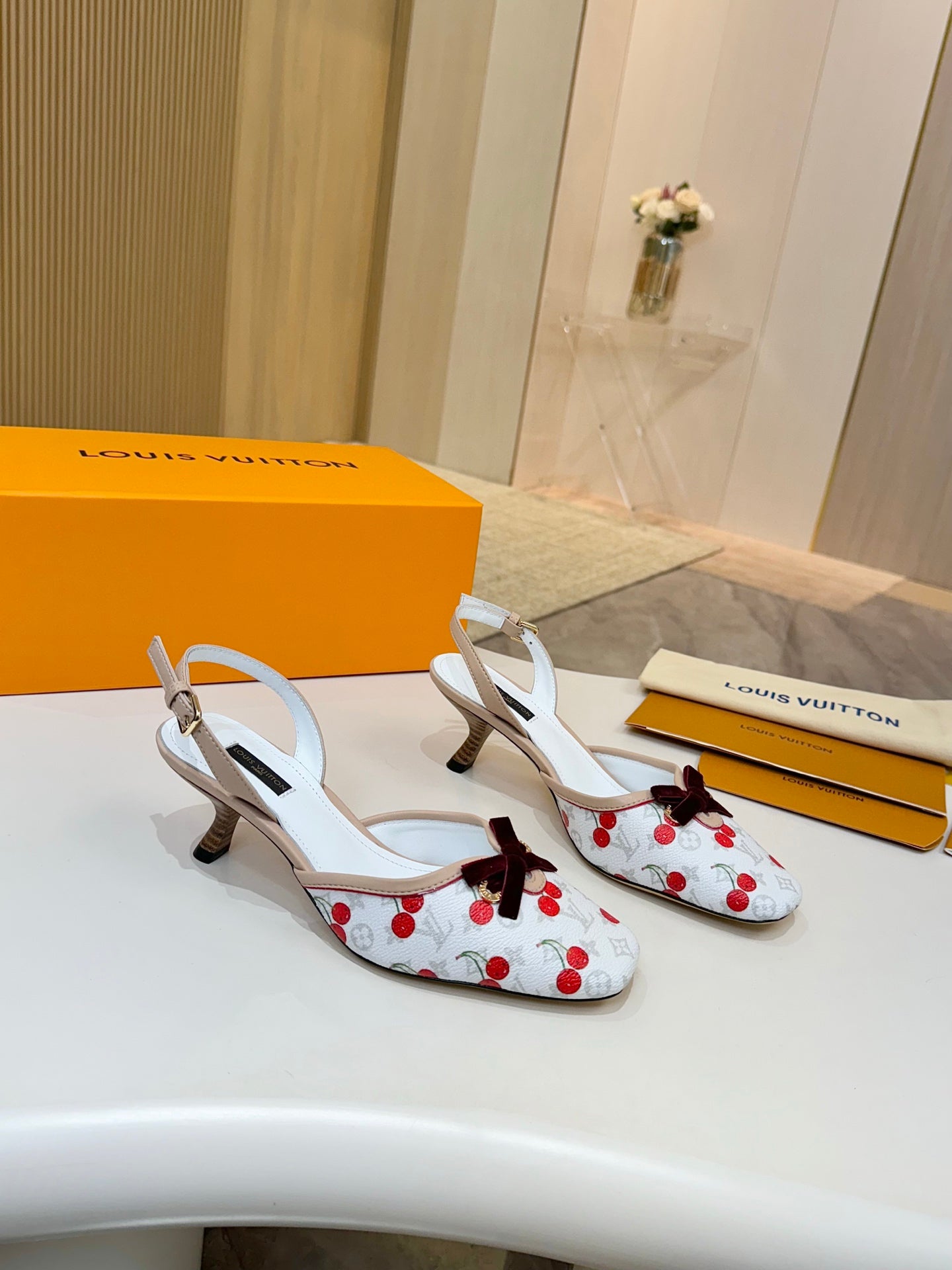 LV 26ss Slingback 60 White Cherry Monogram Cowhide 664893