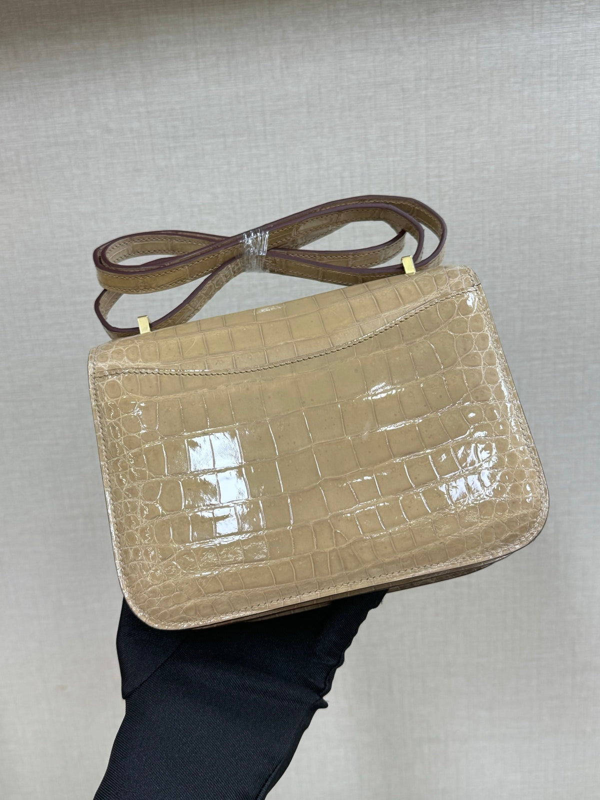 High-end Hermes 2026 Constance Bag 19cm Glossy Crocodile Leather