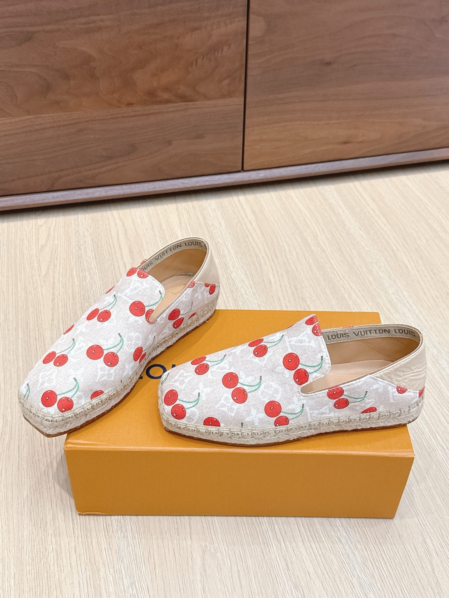 LV 26ss Loafers Ivory Red Monogram Denim 656960