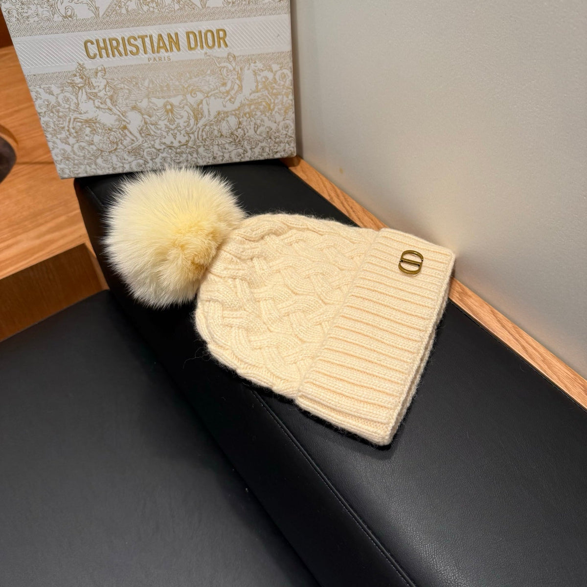 Dior Knitted Wool Hat 497757
