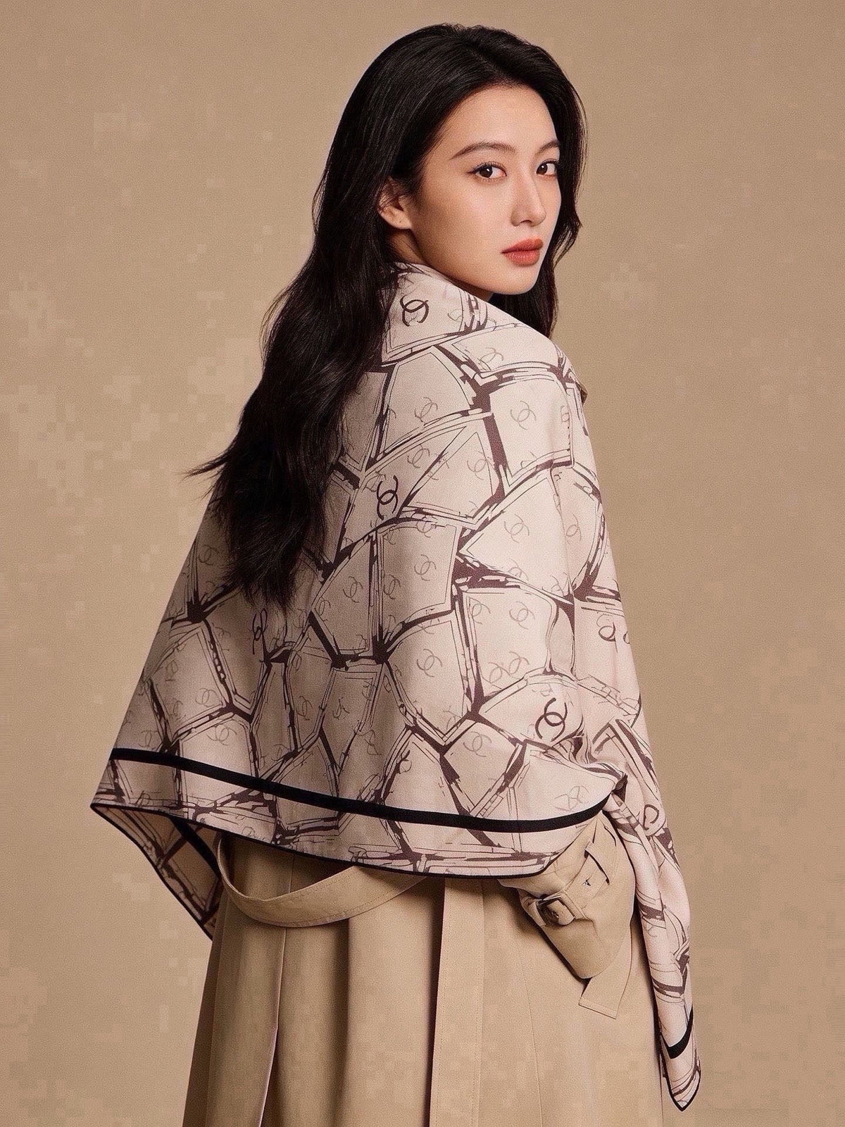 Chanel 2026 Geometric Scarf 135cm Black White Silk And Cashmere 214969