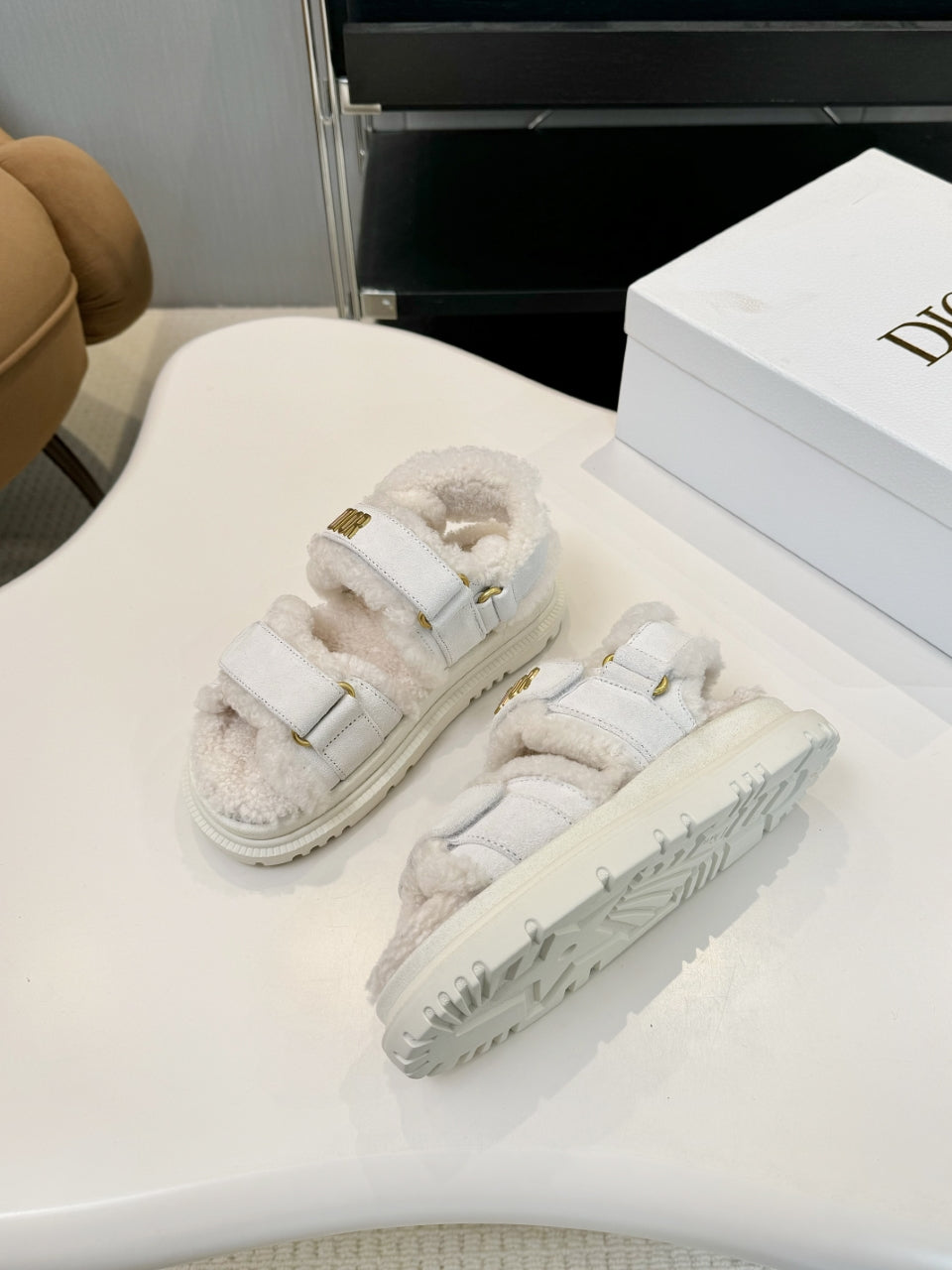 CD Dioract Sandal White Suede Wool 529374
