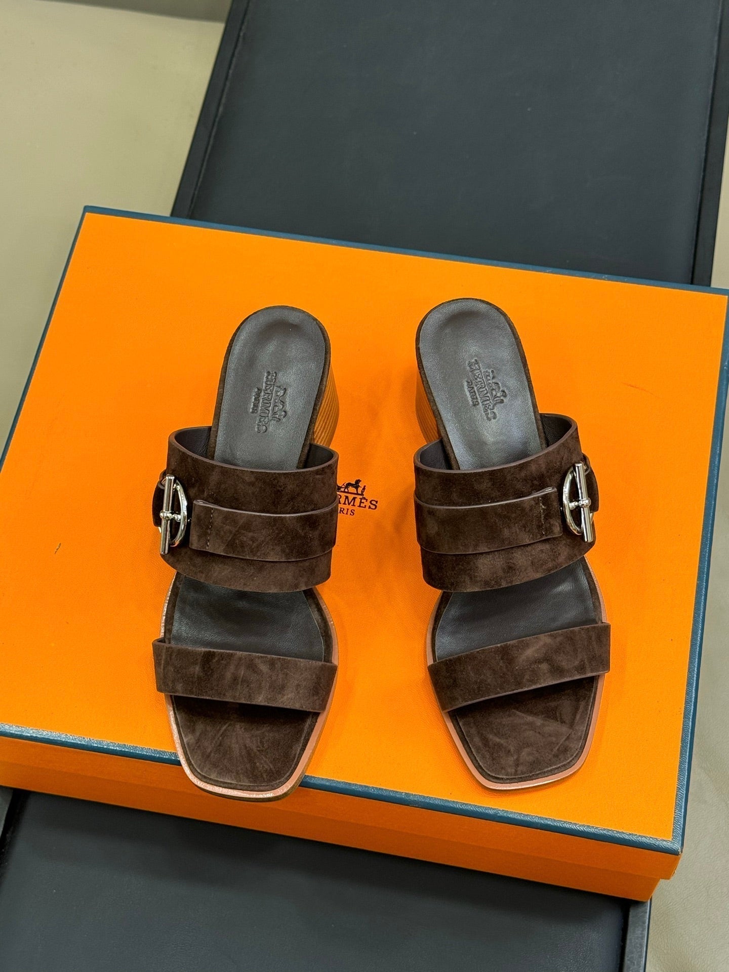 HM Kutecuh Sandals Dark Brown Calfskin 319602