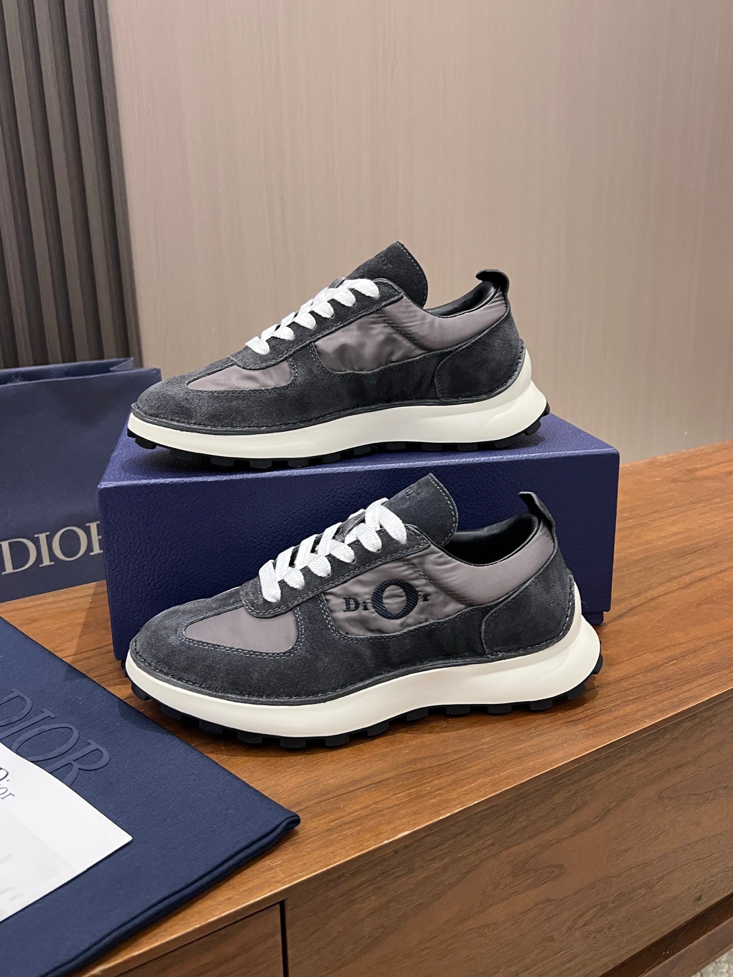 Dior 2026 Sneaker Suede 904794