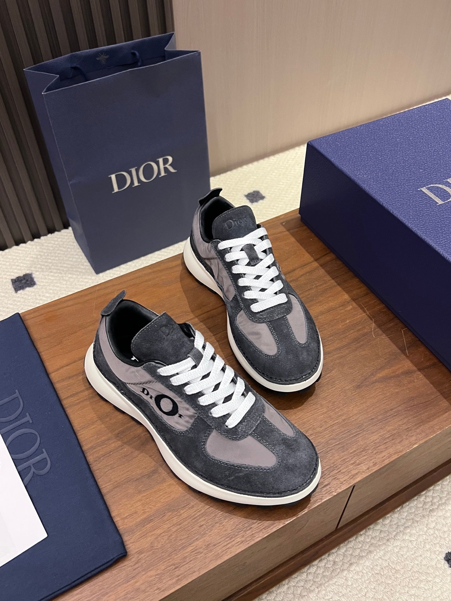 Dior 2026 Sneaker Suede 904794
