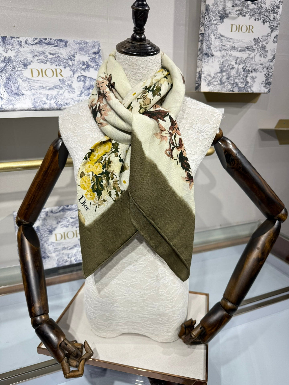 Dior 2026 Floral Scarf 140cm White Mix Moss Green Silk And Wool 190290