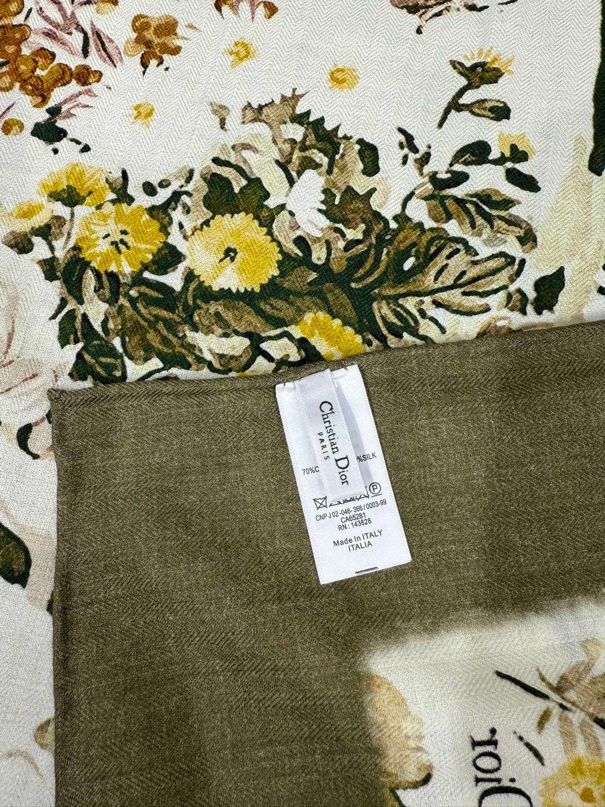 Dior 2026 Floral Scarf 140cm White Mix Moss Green Silk And Wool 190290
