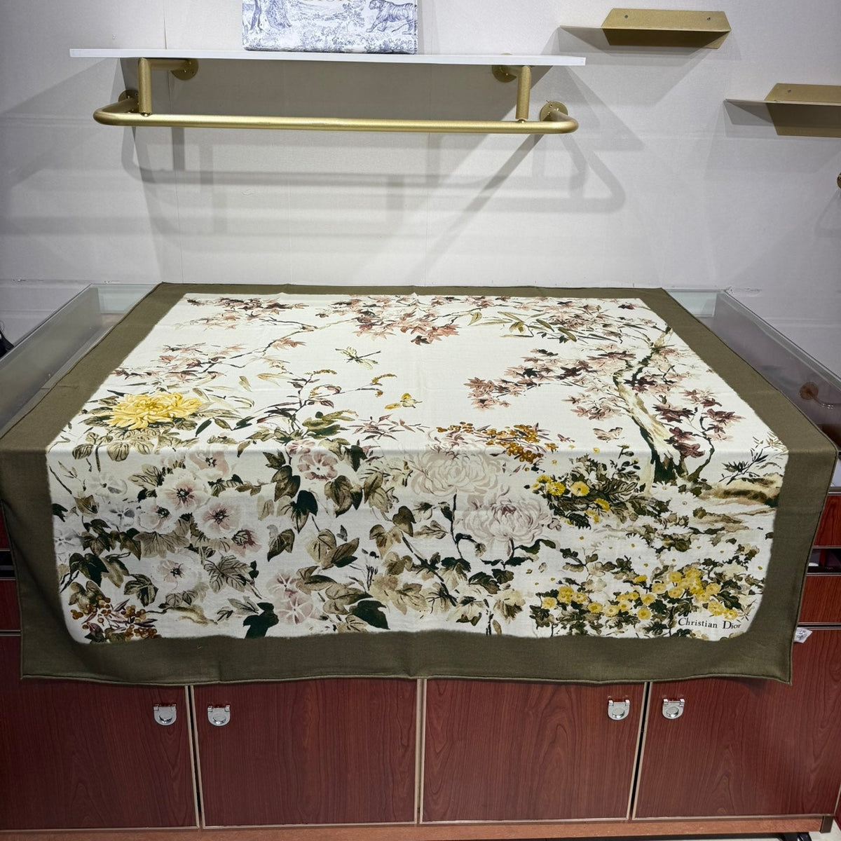 Dior 2026 Floral Scarf 140cm White Mix Moss Green Silk And Wool 190290