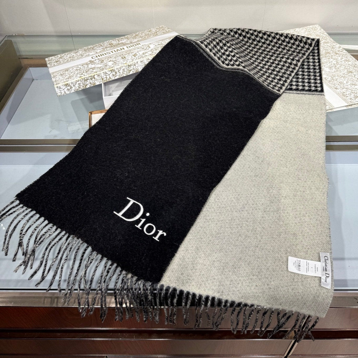 Dior 2026 Scarf 180cm Black Wool 217190