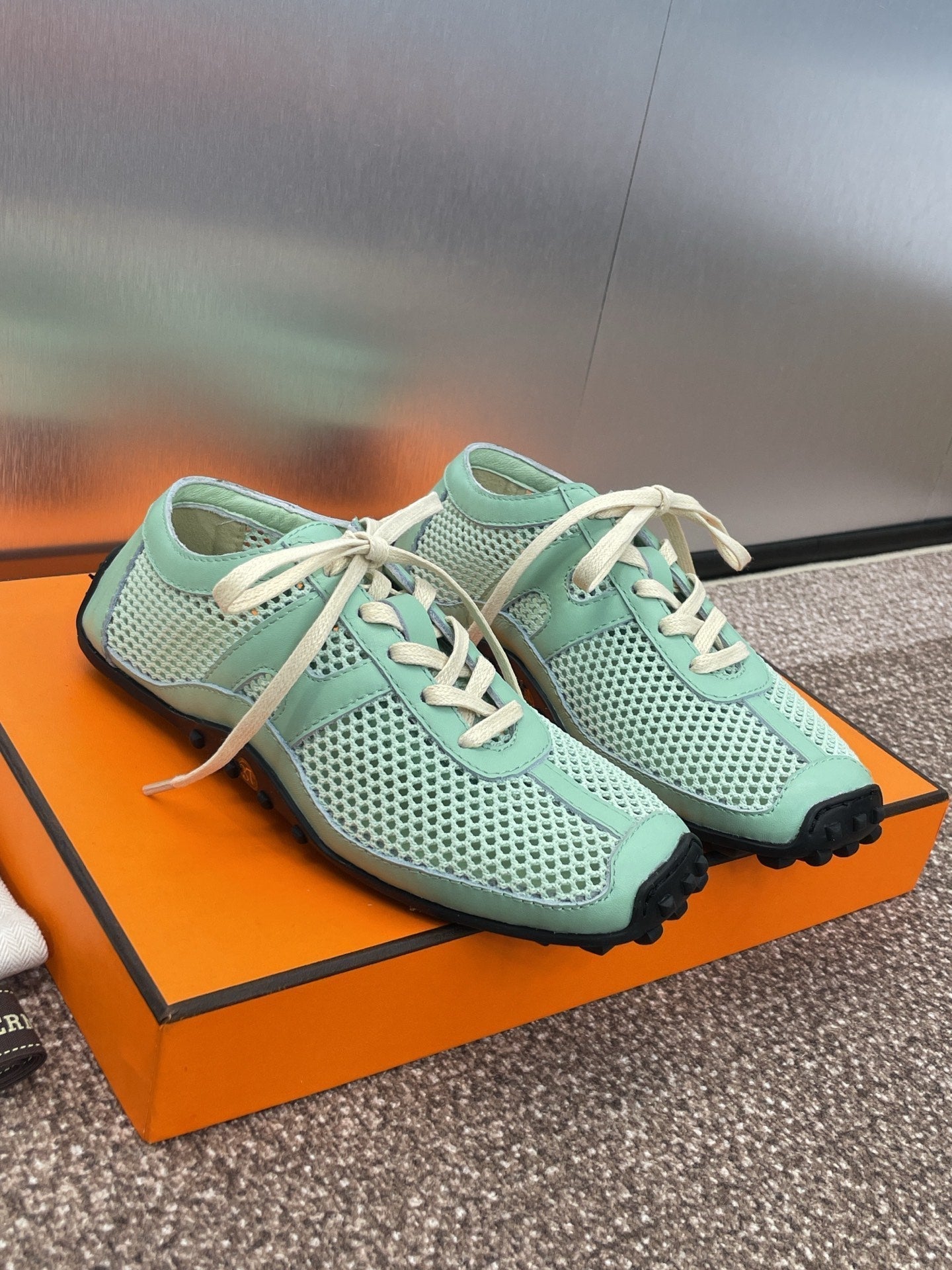HM 25C Kiga Sneaker Mint green Crochet knit with Calfskin 208289