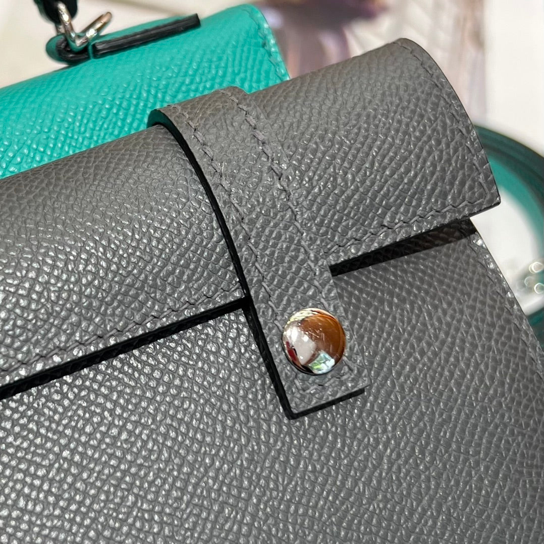 High-end Hermes 2026 Kelly Doll Picto Bag 18cm Cowhide