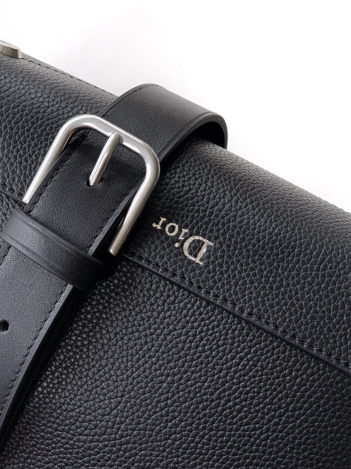 Dior 2026 Archie Zipped Bag with Strap 28cm Grained Calfskin 386302