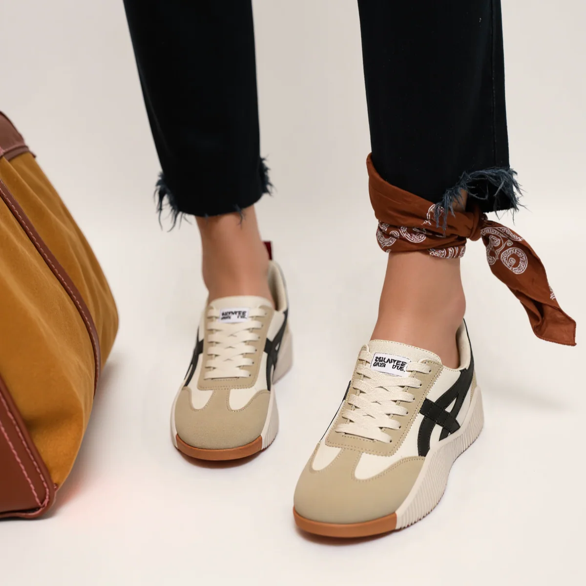 Everyday Comfort Sneakers #MEJ5557R