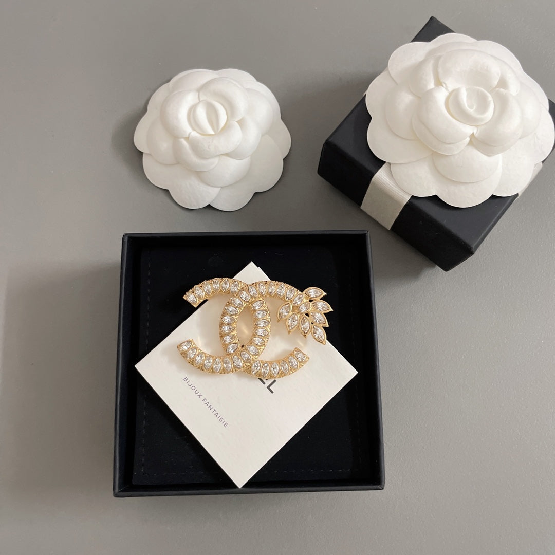 FRAGRANT DIAMOND WHEAT EAR GOLD BROOCH