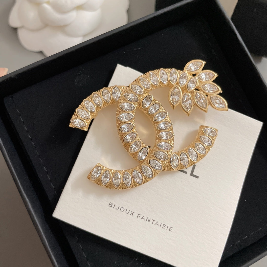 FRAGRANT DIAMOND WHEAT EAR GOLD BROOCH