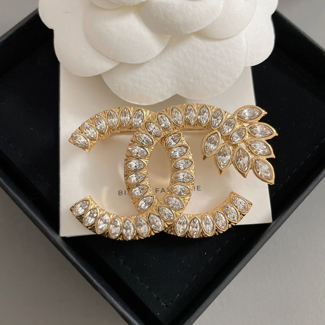 FRAGRANT DIAMOND WHEAT EAR GOLD BROOCH