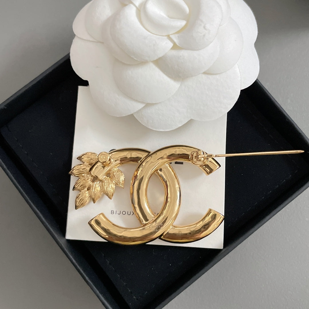 FRAGRANT DIAMOND WHEAT EAR GOLD BROOCH